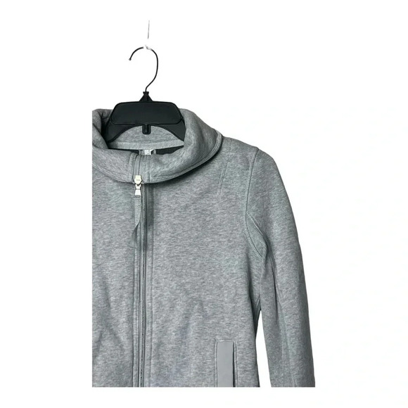 1640. LULULEMON GRAY EN ROUTE JACKET SIZE 6 ZIPPER DETAIL IN BACK COLLARED - Picture 6 of 13